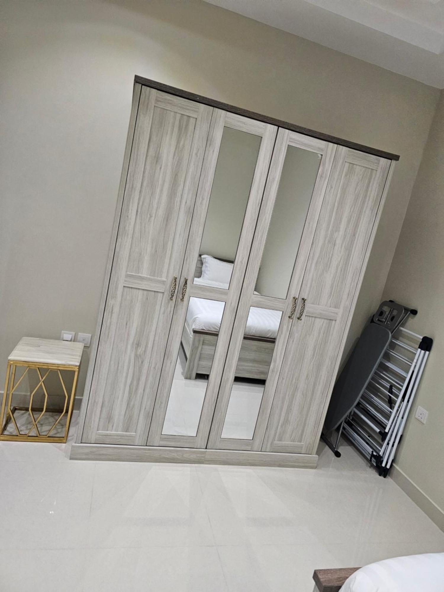الشقق الفاخرة Modern Apartments Of 3 Bedrooms 5 Minutes To Haram Medina Luaran gambar
