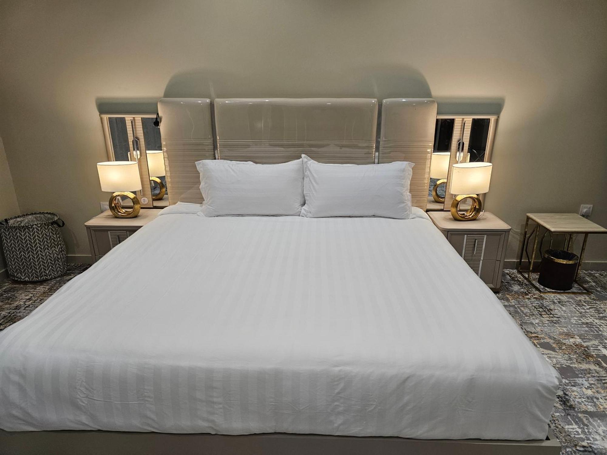 الشقق الفاخرة Modern Apartments Of 3 Bedrooms 5 Minutes To Haram Medina Luaran gambar